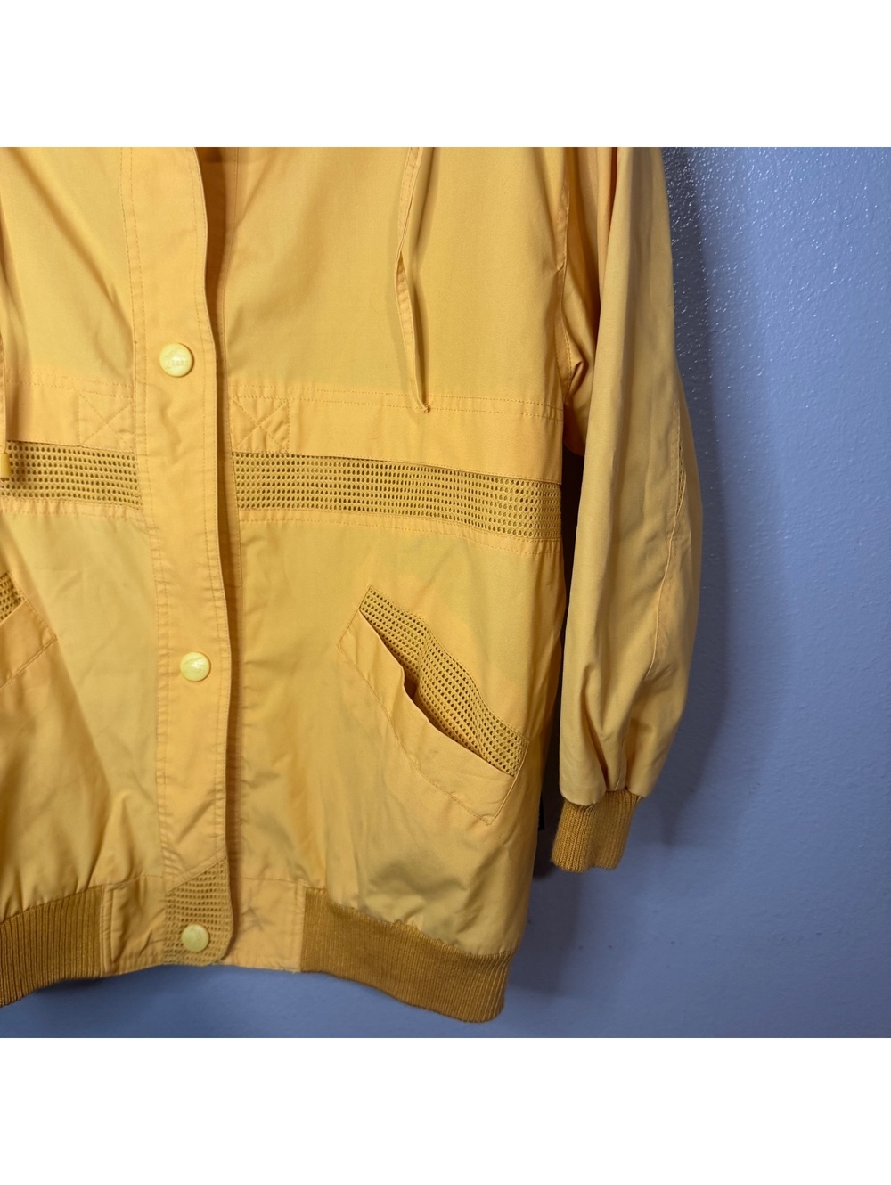 Vintage Izzi Yellow Windbreaker Jacket Women’s Medium Mesh Trim Hooded Coat - Picture 2 of 10